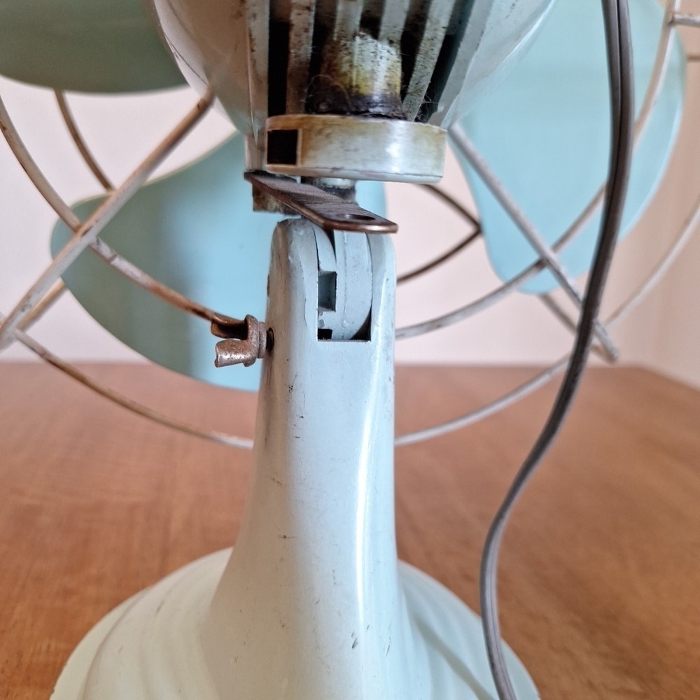 RARE Vintage Antique Westinghouse Desk Table Fan LIGHT BLUE Electric Working - Picture 14 of 14
